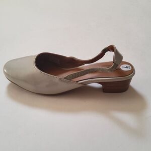 Walk With Me by Coldwater Creek Patent Leather Slingback Flats Loafers Shoes 7